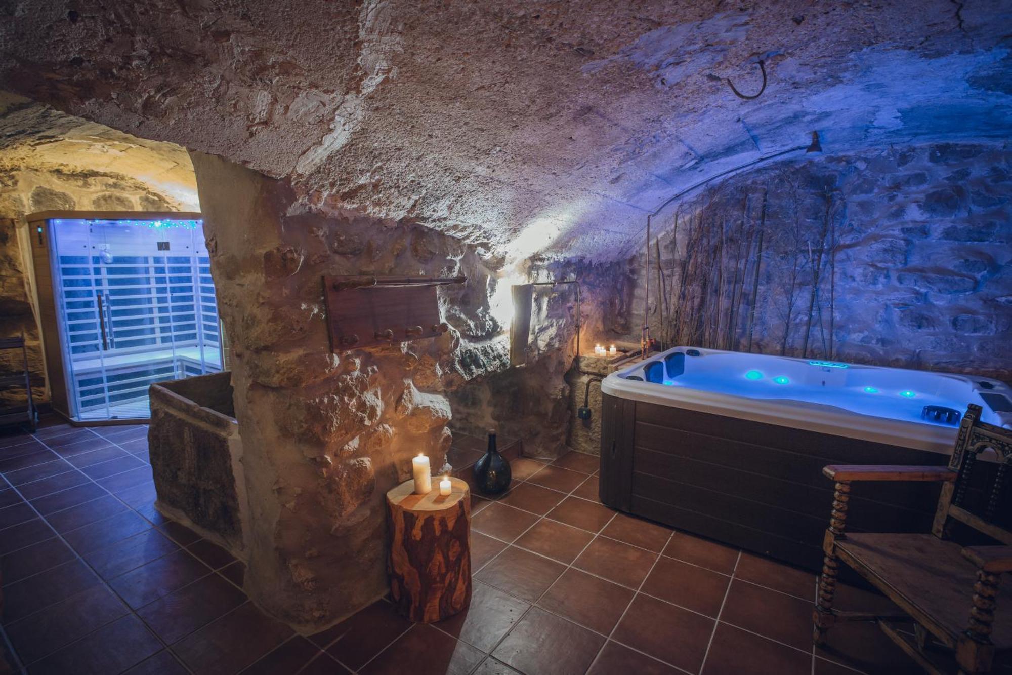 ホテル Castell De L'Aguda Torá de Riubregós エクステリア 写真
