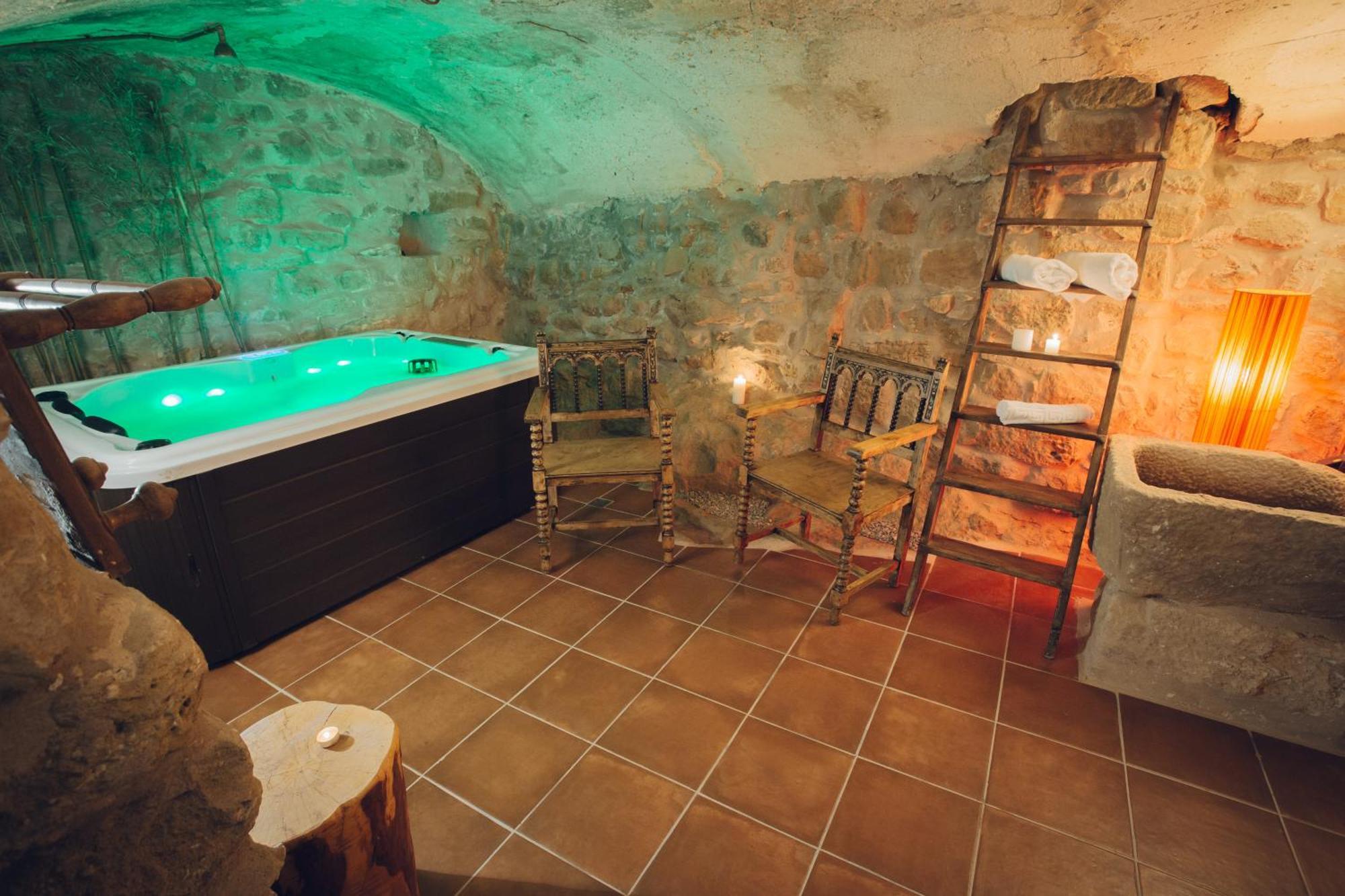 ホテル Castell De L'Aguda Torá de Riubregós エクステリア 写真